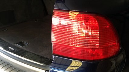 How To Remove A Porsche Cayenne Tail Light