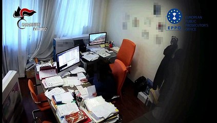 Corruzione e peculato, arrestata  la preside della Falcone