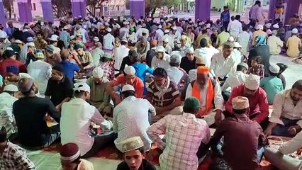 सूफी के दरबार में अकीदत के उजाले में राजस्थान पत्रिका संग खोला रोजा, और की दुआएं