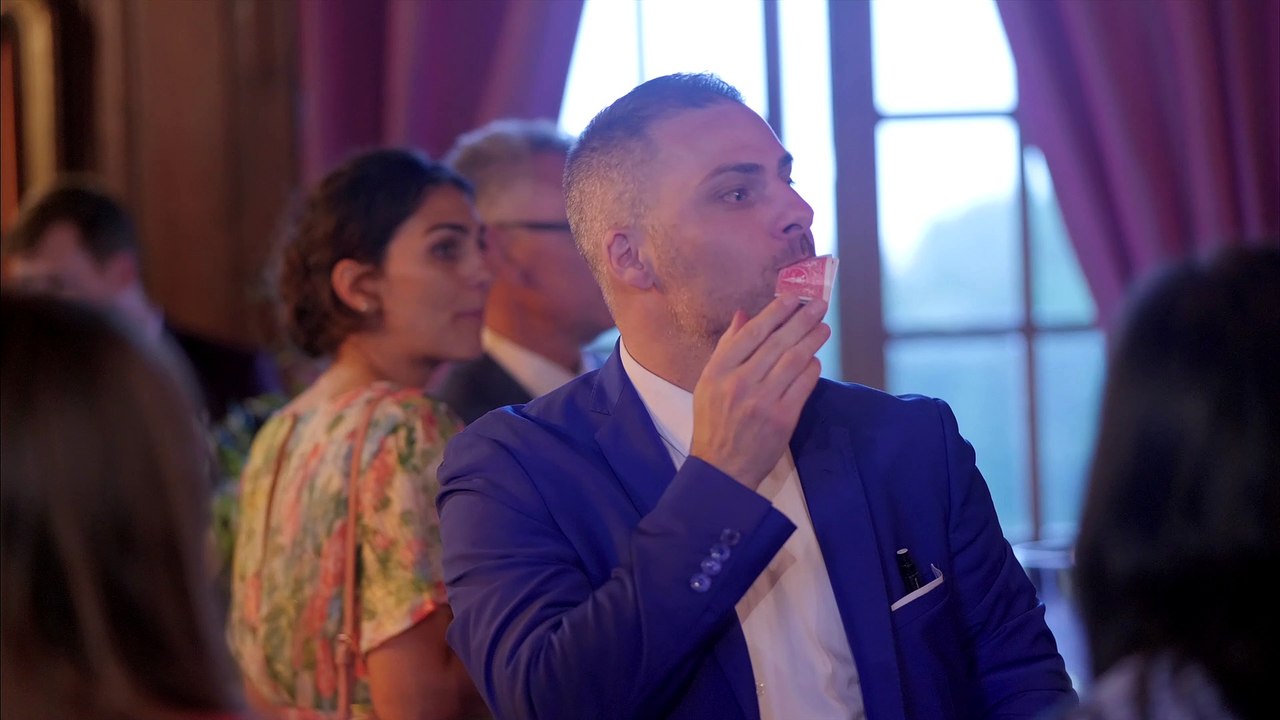 Magicien close up tarif & Magicien pour mariage tarif paris