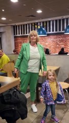 Tenor Ricardo Marinello Signs Opera at McDonalds