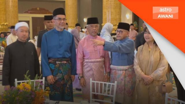 Agong, Permaisuri berangkat ke Majlis Mesra Hari Raya di Istana Negara