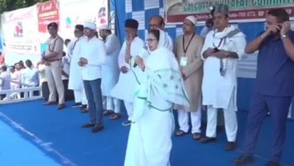 কলকাতা: &#039;প্রাণ দেব কিন্তু দেশভাগ হতে দেব না&#039;, হুঁশিয়ারি মমতার