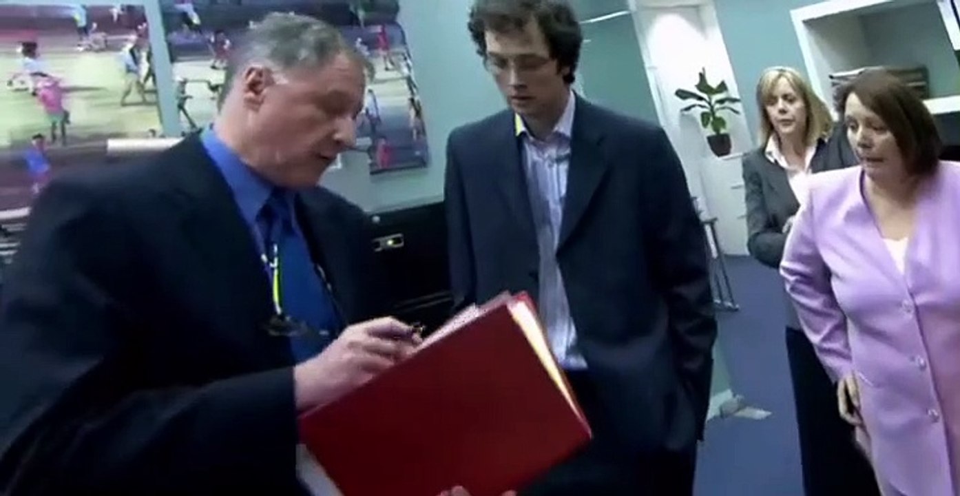 The Thick of It S03 E02