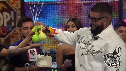 Con este pastel le recuerdan su pasado a Héctor