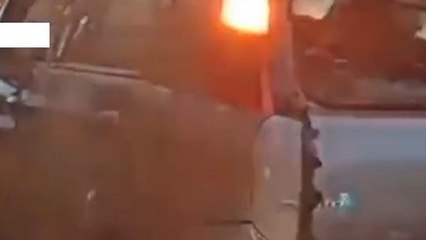 సంగారెడ్డి: వర్షానికి బిల్డింగ్ పై నుండి ఇనుప రాడ్లు పడి వాహనాలు ధ్వంసం