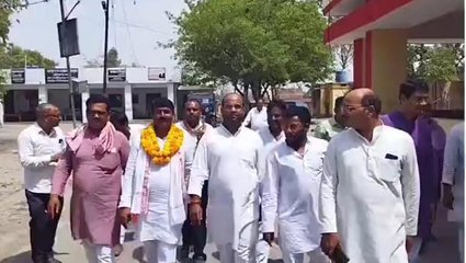 अमेठी: कांग्रेस प्रत्याशी ने दाखिल किया नामांकन, भ्रष्टाचार को खत्म करने की कही बात