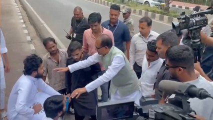 सीएम शिवराज ने भोपाल VIP रोड पर कार दुर्घटना में घायल युवक को अस्पताल पहुंचाया