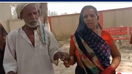 जौनपुर: नेत्रहीन पिता के साथ पुलिस दरवार पहुंचीं 5 बेटियां, मर गयी इंसानियत