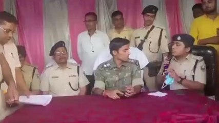 समस्तीपुर: स्वर्ण व्यवसायी लूटकांड खुलासा, पुलिस पदाधिकारियों को किया गया सम्मानित