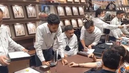 अक्षय तृतीया पर गौतम बुद्ध नगर में कितना हुआ कारोबार, भरेगा सरकारी खजाना, देखें ये खबर