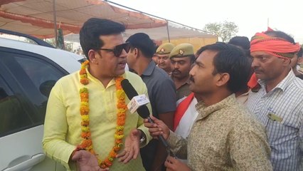 सांसद ने मेयर प्रत्याशी डॉक्टर मंगलेश श्रीवास्तव व भाजपा प्रत्याशियों के लिए किया जनसंपर्क