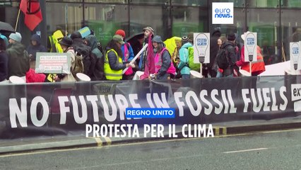 Londra, decine di migliaia di manifestanti per l'ambiente
