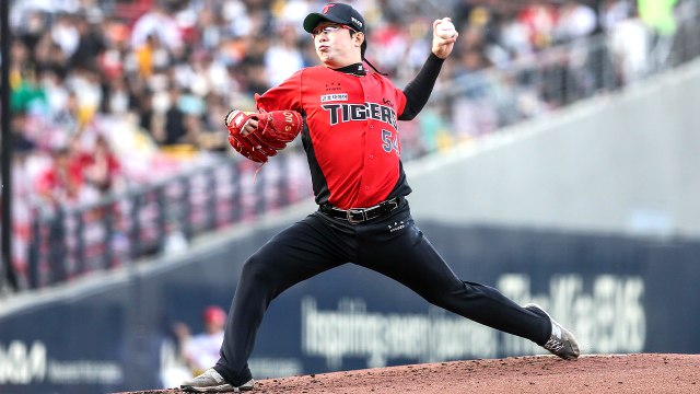 KIA 양현종, KBO 역대 3번째 통산 160승 달성 / YTN