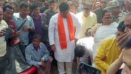 बलात्कार, हत्या को लेकर कालियागंज में दूसरे दिन हिंसा