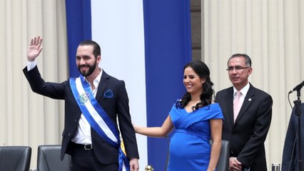 La tierna fotografía con la que Nayib Bukele anunció que será padre por segunda vez