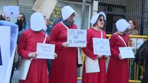 Protesta contra la gestación subrogada ante el ministerio de Justicia