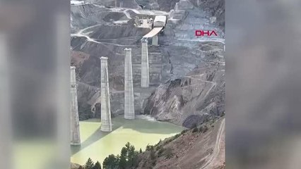 YUSUFELİ'NDE İNŞASI SÜREN VİYADÜK ÇEVRESİNDEKİ HEYELAN KAMERADA