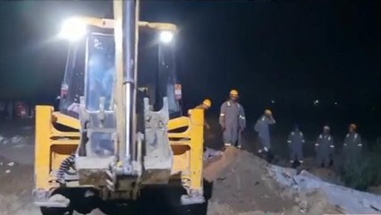 निर्माणाधीन कोल्ड स्टोर में लोडिंग के दौरान बड़ा हादसा, 4 मजदूर दबे, रेस्क्यू ऑपरेशन जारी