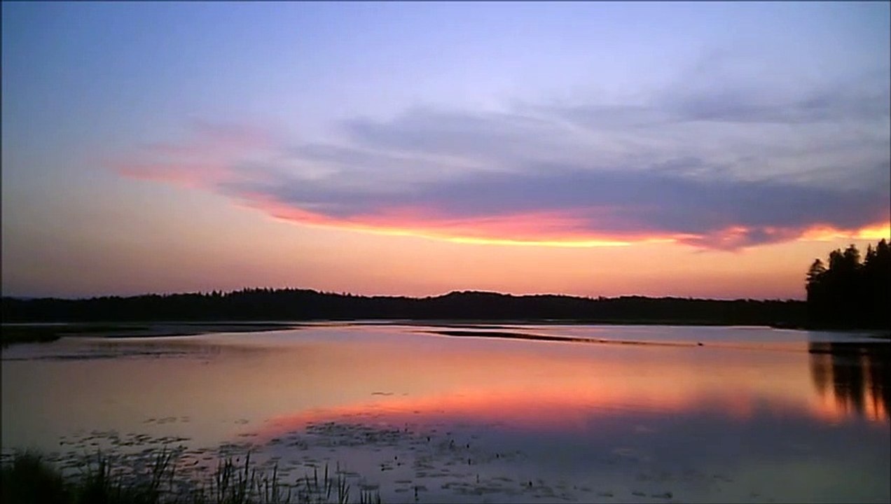 mch 389 BEST SUNSETS IN THE WORLD ALBERTA CANADA BY VICTOR PIZZEY.
