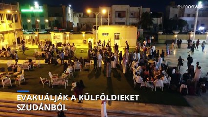 Evakuálták az amerikai diplomatákat Kartúmból, a magyarokat is hazahozzák