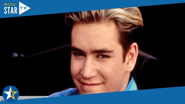 Mark-Paul Gosselaar : que devient celui qui incarnait Zack, le héros de Sauvés par le gong ?