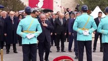 TBMM Başkanı Mustafa Şentop Meclis'te Atatürk Anıtı'na çelenk bıraktı