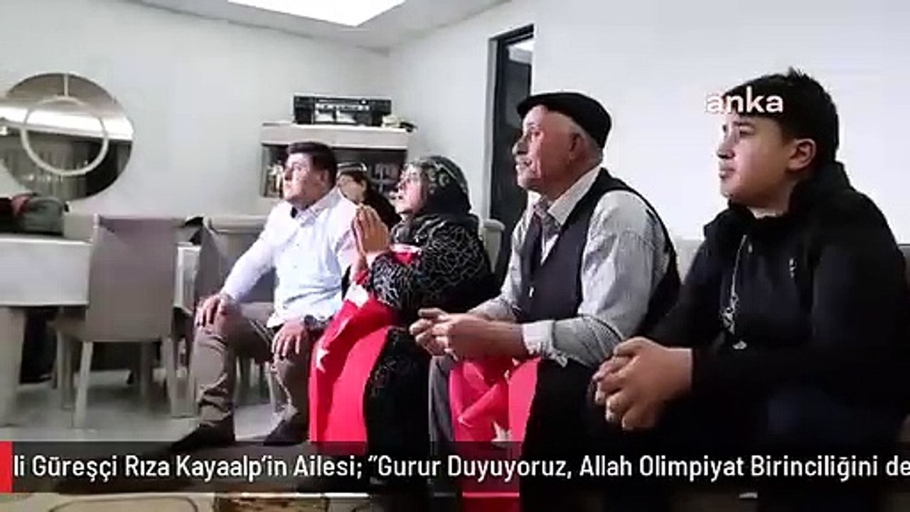 12'inci Kez Avrupa Şampiyonu Olan Milli Güreşçi Rıza Kayaalp'in Ailesi: "Gurur Duyuyoruz, Allah Olimpiyat Birinciliğini de Nasip Etsin İnşallah"