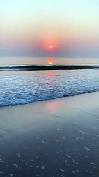 Tery Sadqy me Aaqa sary Jahan ko Noor Mila.........