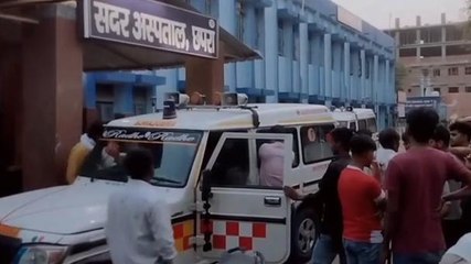 सारण: बाइक सवार दंपती को अनियंत्रित ट्रैक्टर ने मारी टक्कर, चार लोग हुए घायल