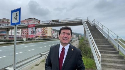 Ahmet Kaya'dan AKP Tarafından Şehit İsmini Kapatacak Şekilde Üst Geçide Pankart Asılmasına Tepki: "Bu Kadar Özensizlik Olmaz"