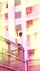 Shah Rukh Khan Greets Fans Outside Mannat On Eid 2023
