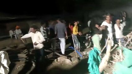 पुलिस पहुंची बाल विवाह रुकवाने, गुमराह करने मां बन गई दुल्हन