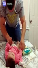 ابتسامة صغيرك تستحق الراحة الأفضل اكتشف مع لاب بيفير البامبرز تجربة الجفاف والراحة التي تستحقها عائلتك!