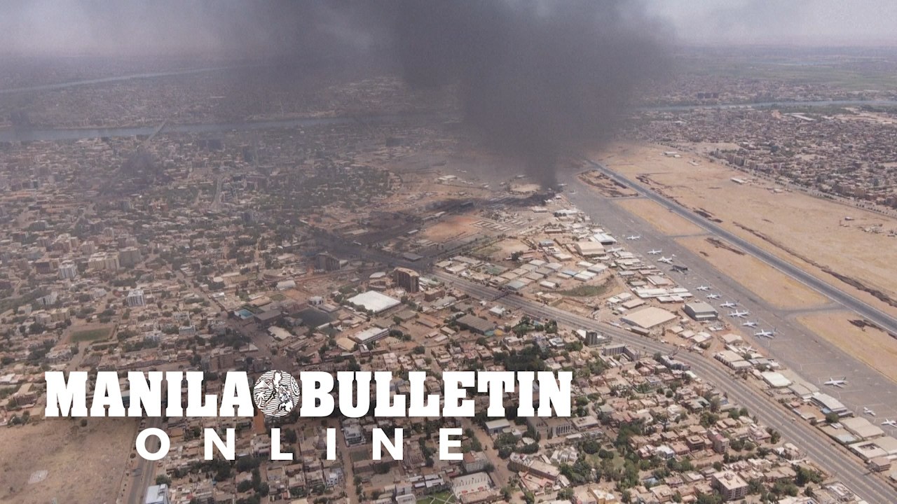 Khartoum residents caught in Sudan fighting cro...