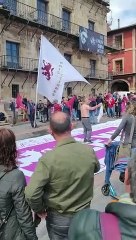 Nicanor Pastrana se quita la ropa por León