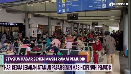 Video herunterladen: Hari Kedua Lebaran, Stasiun Pasar Senen Masih Dipenuhi Pemudik