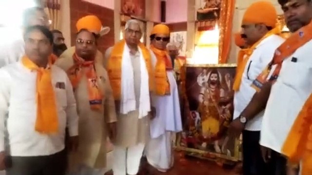 ढोल, नगाड़ों के साथ नगर में निकले भगवान परशुराम