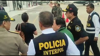Ex-presidente Toledo chega ao Peru extraditado dos EUA