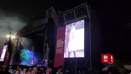 Denisse Durán, cantante hondureña, abre concierto de Banda MS en Tegucigalpa