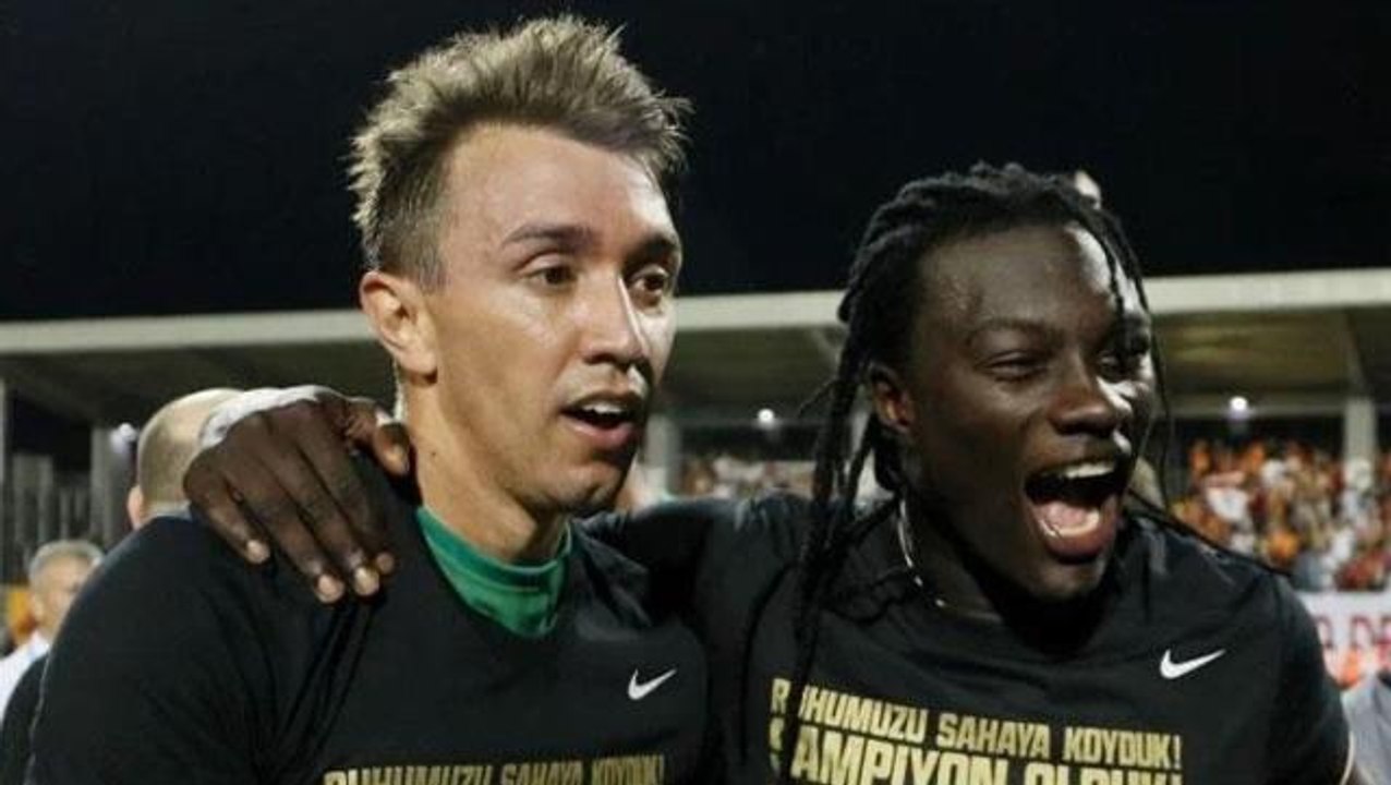 G.Saray böyle kaos yaşamadı! Muslera'dan Okan Buruk-Gomis savaşını alevlendirecek hareket