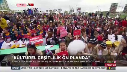 Milli Eğitim Bakanı Özer ve TRT Genel Müdürü Sobacı çocukların sevincine ortak oldu