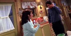 Everybody Loves Raymond S02 E24