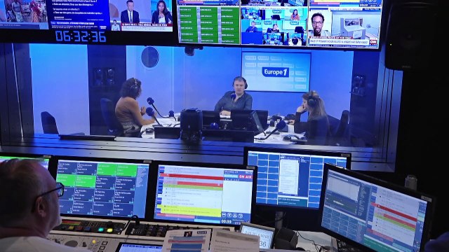 Emmanuel Macron poursuit son retour sur le terrain en Belgique pour parler… Éoliennes