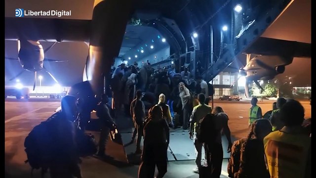 Las Fuerzas Armadas españolas evacuán con éxito a los españoles atrapados en Sudán