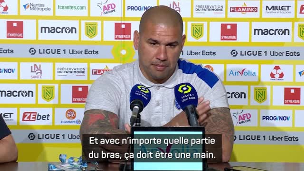 32e j. - Kisnorbo : "Avec n'importe quelle partie du bras, ça doit être une main"