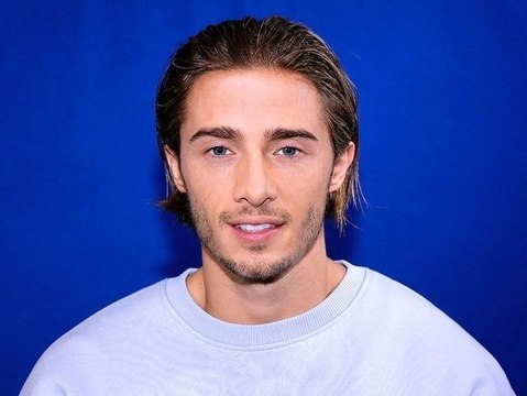 Candidat emblématique de Koh-Lanta , Dylan Thiry révèle avoir été approché pour prendre 50.000 ou 100.000€ pour une adoption d'enfant