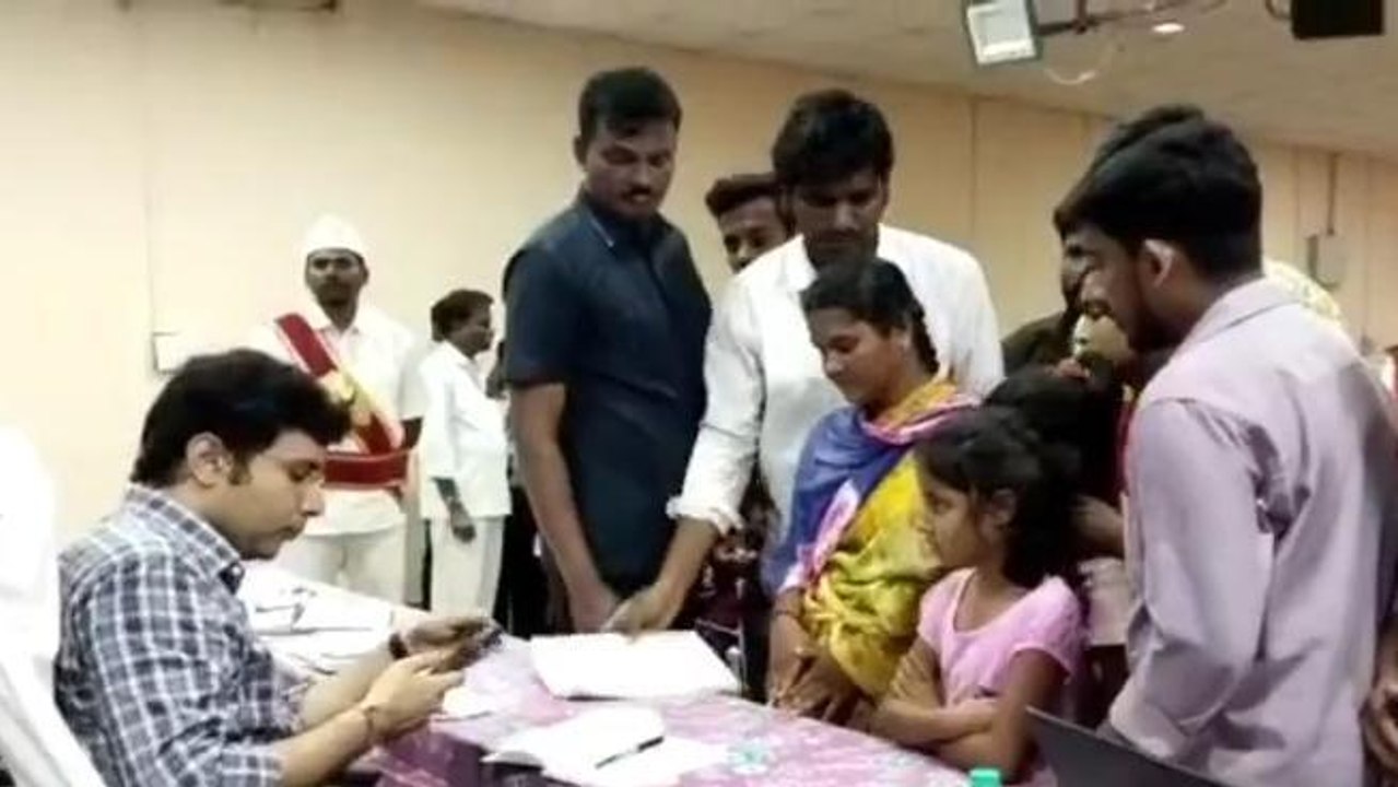భూపాలపల్లి: సమస్యలు సత్వరమే పరిష్కరించాలి.. కలెక్టర్ ఆదేశాలు..!