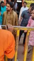 मन्त्र   चिकित्सा  करते  हुए  बागेश्वर  धाम  सरकार  गुरुदेव BAGESHWAR DHAM SARKAR SITA RAAM JOIN KARE  https://www.youtube.com/channel/UCe_OtLYJztsowzhV8OHeXyg
