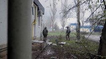 احتدام المعارك قرب باخموت الأوكرانية وموسكو تعلن صد هجوم بالمسيرات استهدف ميناء سيفاستوبول